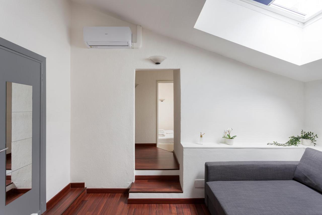 1 Bedroom & 1 Living Room Apt - Duomo 5 밀라노 외부 사진