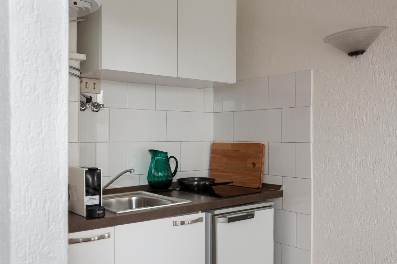 1 Bedroom & 1 Living Room Apt - Duomo 5 밀라노 외부 사진